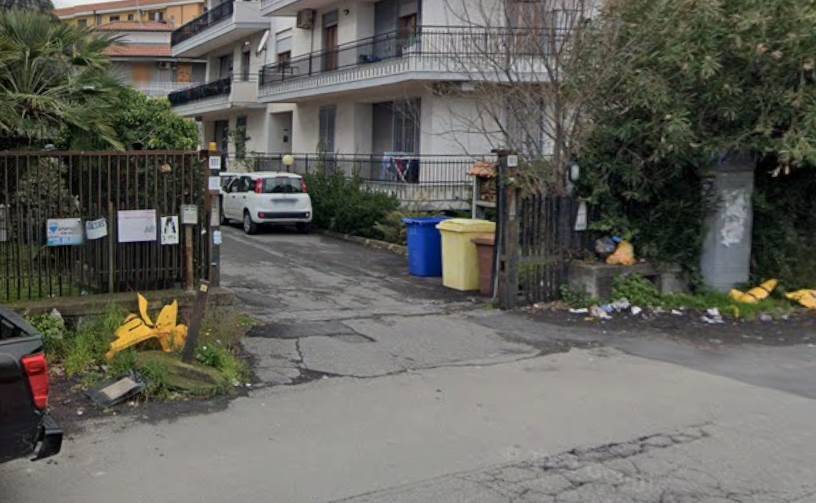 box auto in vendita ad Acireale in zona San Cosmo