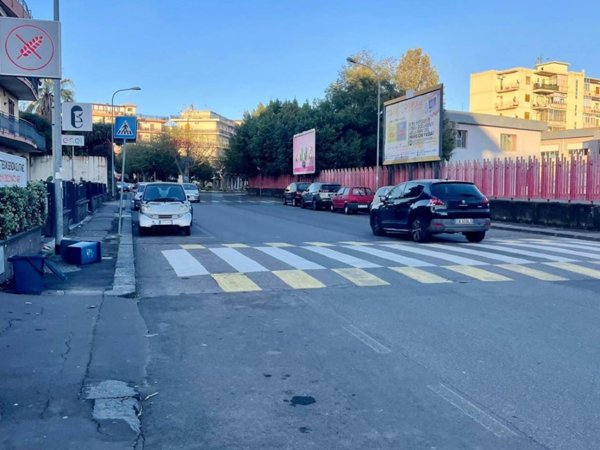 box auto in vendita ad Acireale