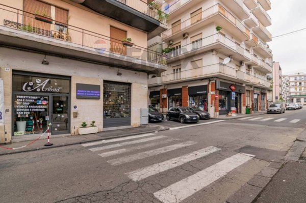 locale commerciale in vendita ad Acireale