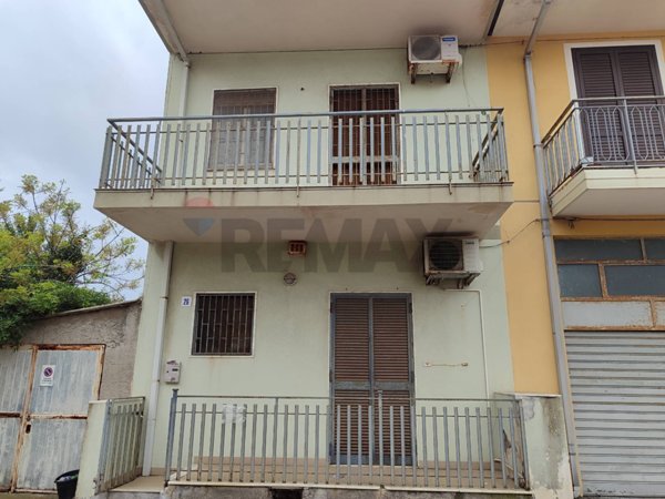 casa indipendente in vendita ad Acireale in zona Stazzo