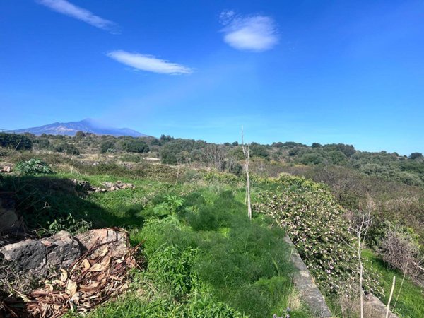casa indipendente in vendita ad Acireale in zona Capo Mulini