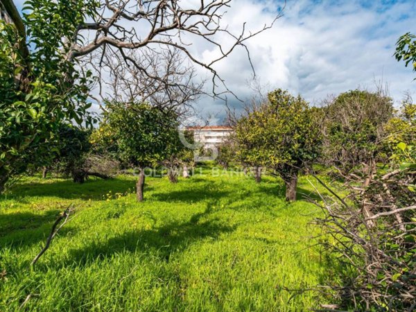 terreno in vendita ad Acireale in zona San Giovanni