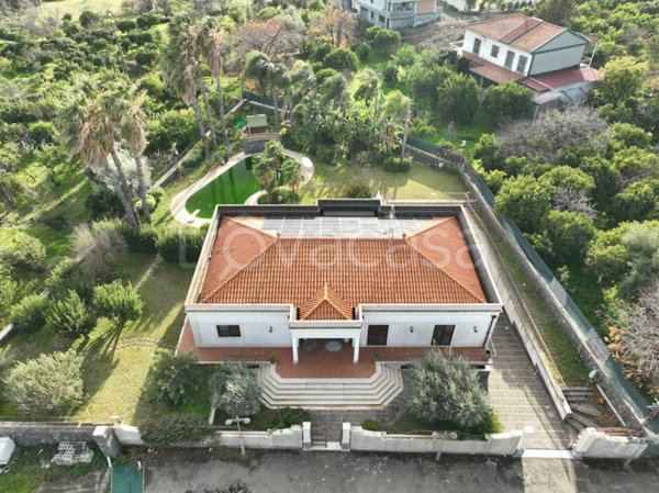 casa indipendente in vendita ad Aci Sant'Antonio
