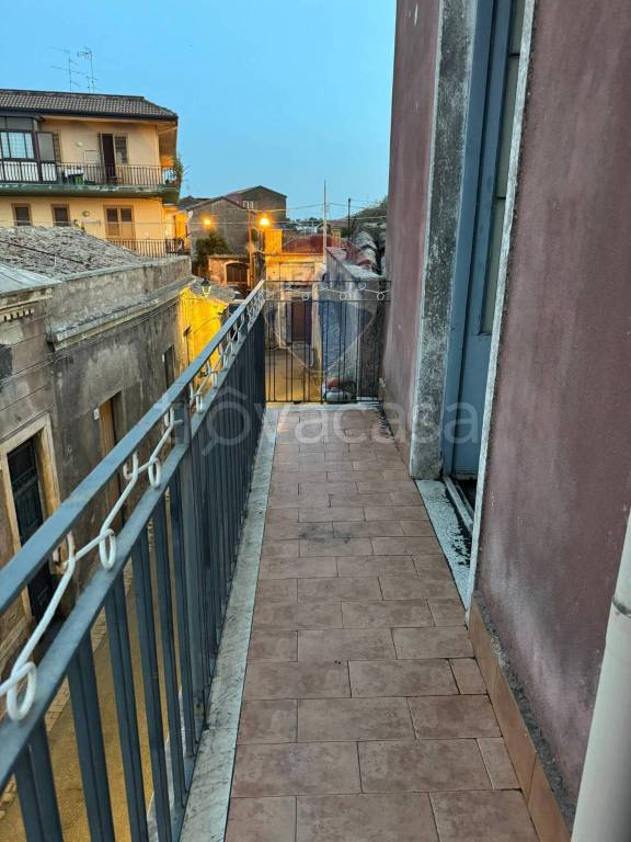 casa indipendente in vendita ad Aci Sant'Antonio