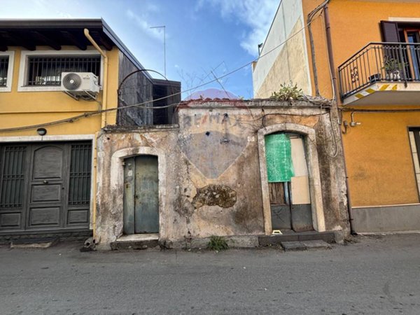 appartamento in vendita ad Aci Sant'Antonio