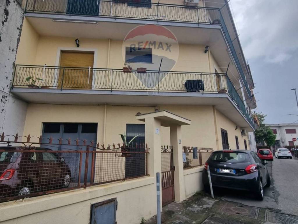 appartamento in vendita ad Aci Sant'Antonio