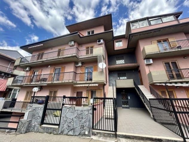 appartamento in vendita ad Aci Sant'Antonio