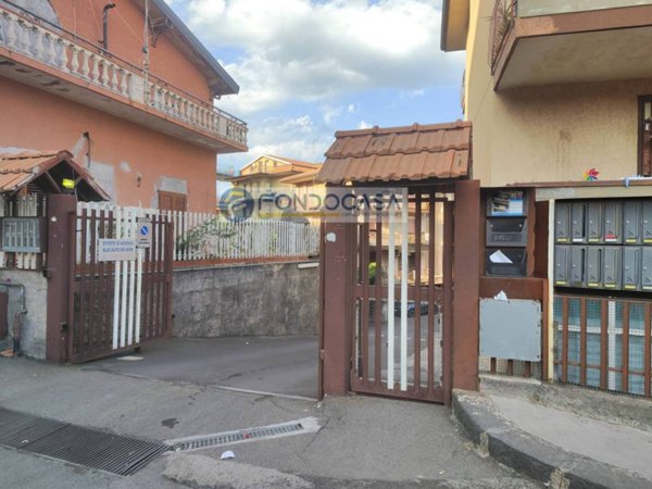 appartamento in vendita ad Aci Sant'Antonio