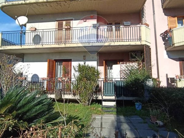 appartamento in vendita ad Aci Sant'Antonio