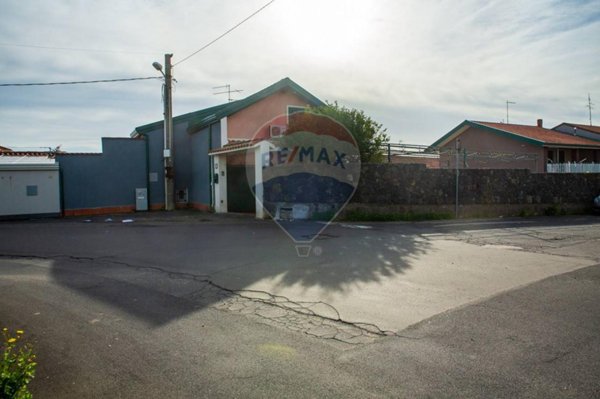 casa indipendente in vendita ad Aci Sant'Antonio