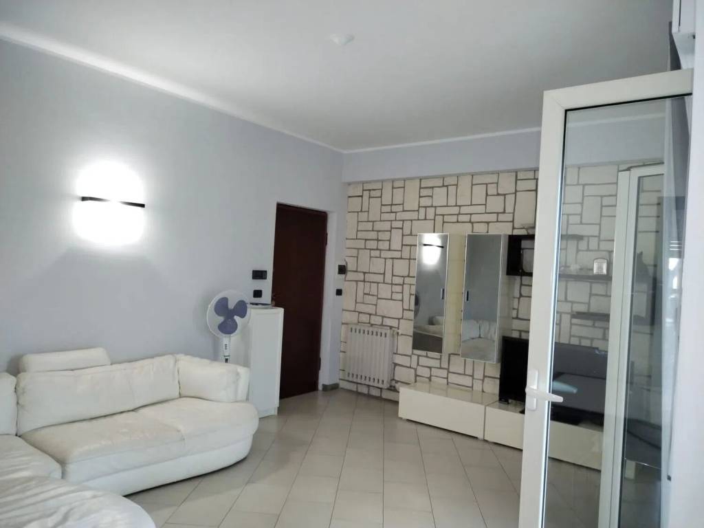 appartamento in vendita ad Aci Sant'Antonio