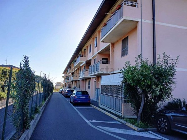 appartamento in vendita ad Aci Sant'Antonio