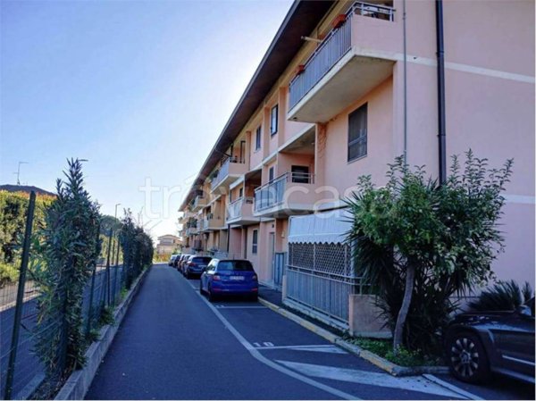 appartamento in vendita ad Aci Sant'Antonio