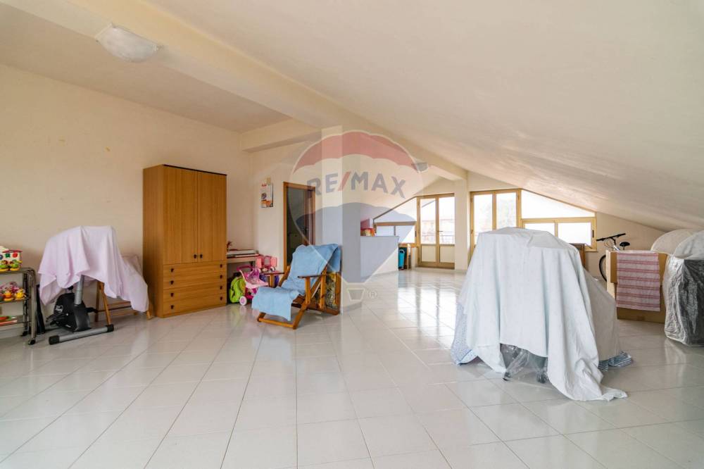 appartamento in vendita ad Aci Sant'Antonio