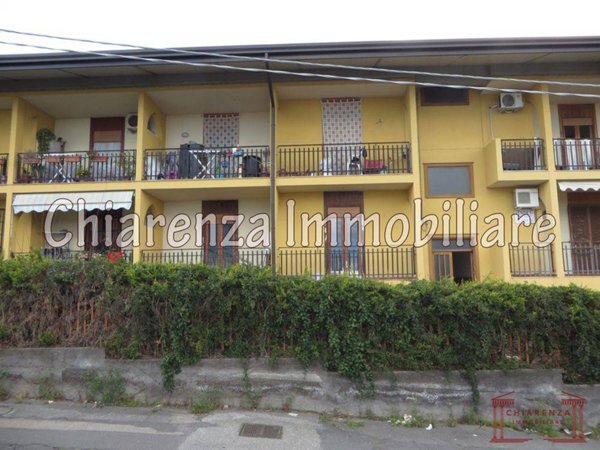 appartamento in vendita ad Aci Sant'Antonio