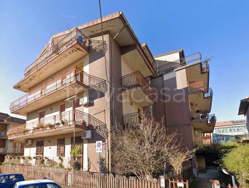appartamento in vendita ad Aci Sant'Antonio