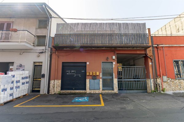 appartamento in vendita ad Aci Sant'Antonio