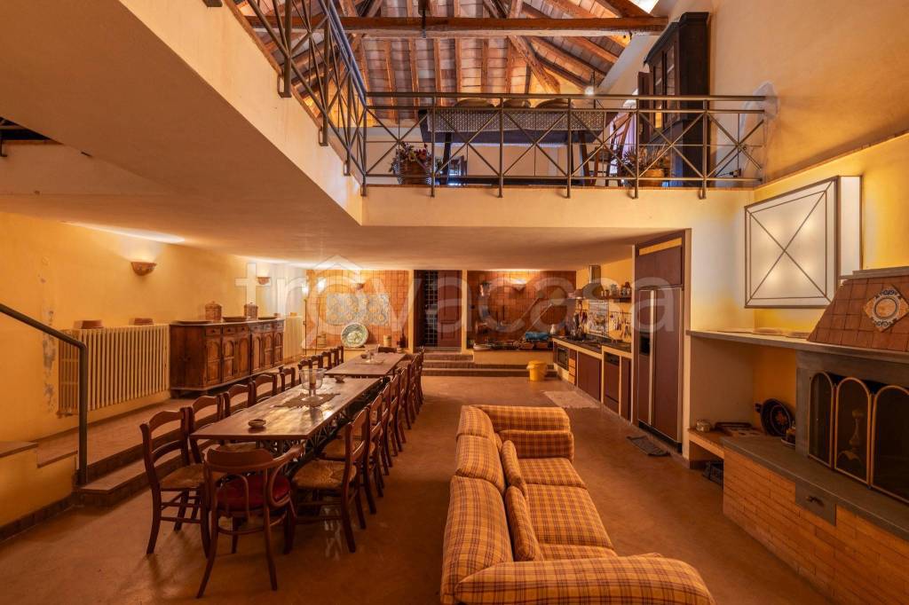 casa indipendente in vendita ad Aci Sant'Antonio in zona Lavina