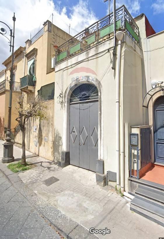 casa indipendente in vendita ad Aci Sant'Antonio
