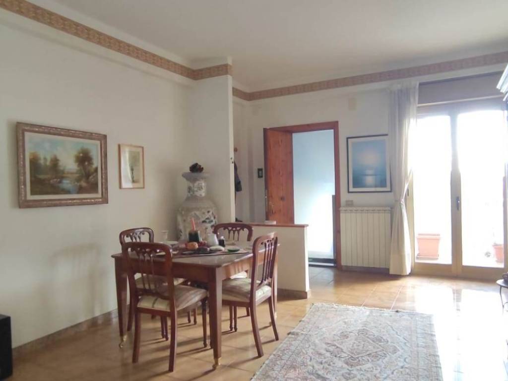 appartamento in vendita ad Aci Sant'Antonio