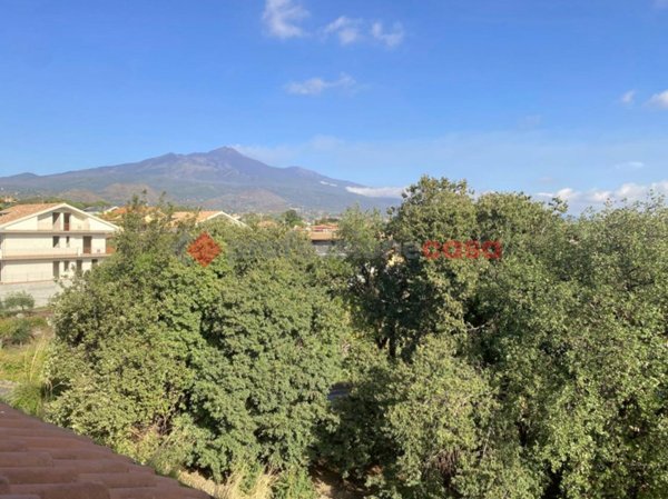 appartamento in vendita ad Aci Sant'Antonio