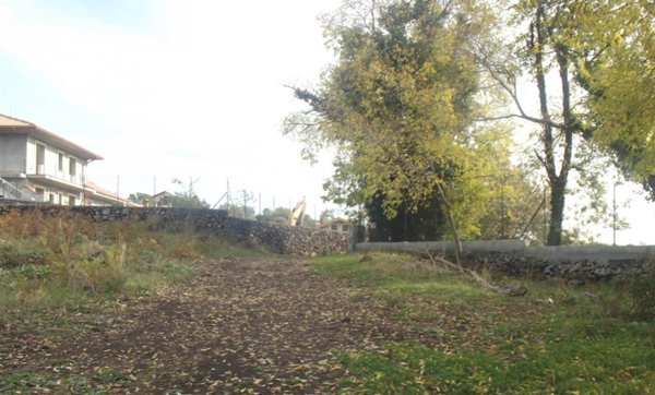 terreno agricolo in vendita ad Aci Sant'Antonio in zona Lavinaio