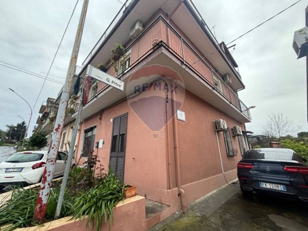 appartamento in vendita ad Aci Sant'Antonio
