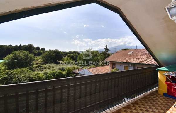 appartamento in vendita ad Aci Sant'Antonio