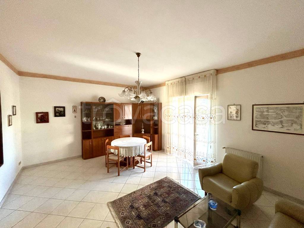 appartamento in vendita ad Aci Sant'Antonio