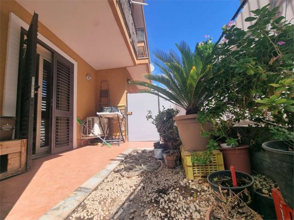 appartamento in vendita ad Aci Sant'Antonio