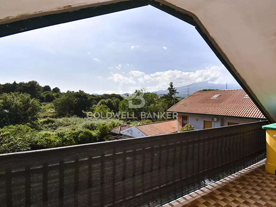appartamento in vendita ad Aci Sant'Antonio