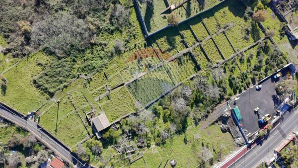 terreno edificabile in vendita ad Aci Sant'Antonio