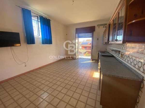 appartamento in vendita ad Aci Sant'Antonio