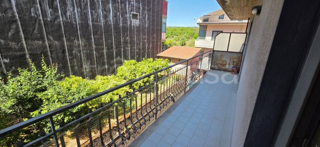 appartamento in vendita ad Aci Sant'Antonio