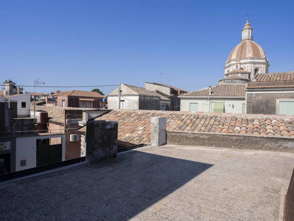 casa indipendente in vendita ad Aci Sant'Antonio