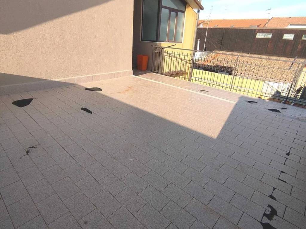 appartamento in vendita ad Aci Sant'Antonio