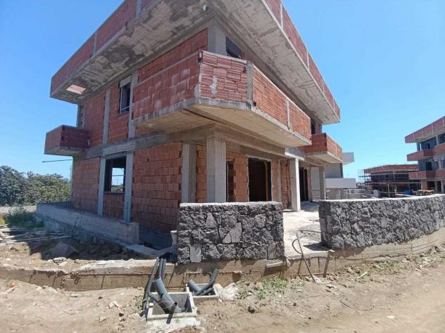 casa indipendente in vendita ad Aci Sant'Antonio