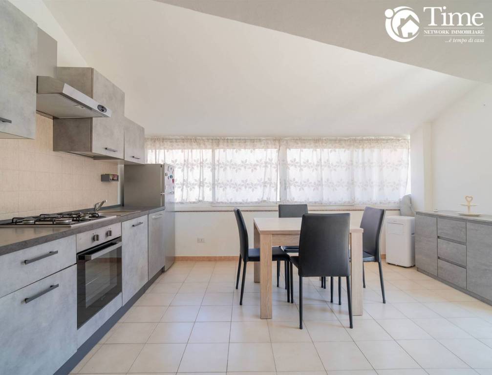 appartamento in vendita ad Aci Sant'Antonio