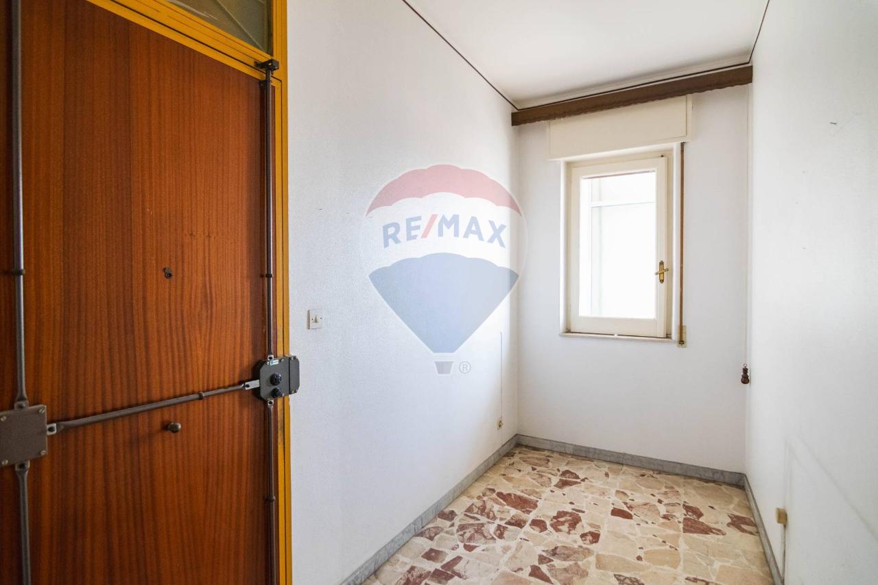 appartamento in vendita ad Aci Sant'Antonio