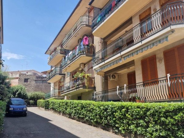 appartamento in vendita ad Aci Sant'Antonio