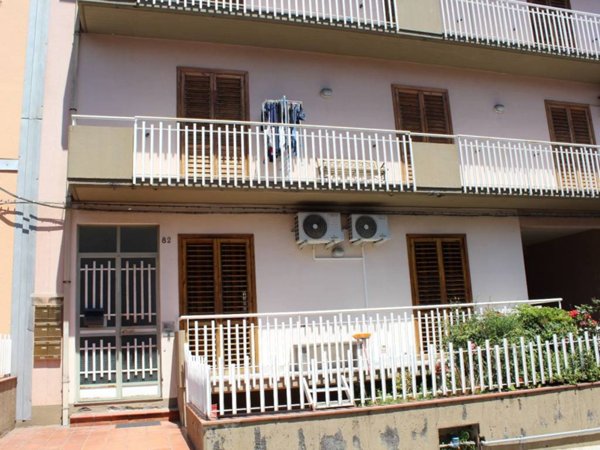 appartamento in vendita ad Aci Sant'Antonio