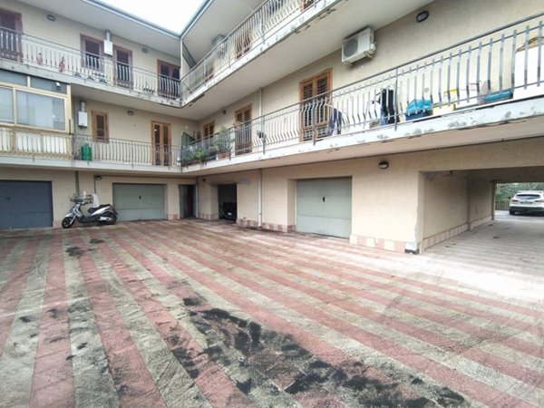 appartamento in vendita ad Aci Sant'Antonio