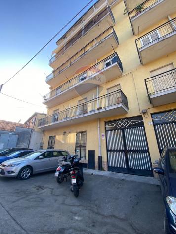 appartamento in vendita ad Aci Sant'Antonio