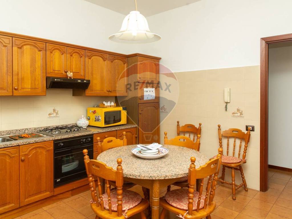 appartamento in vendita ad Aci Sant'Antonio