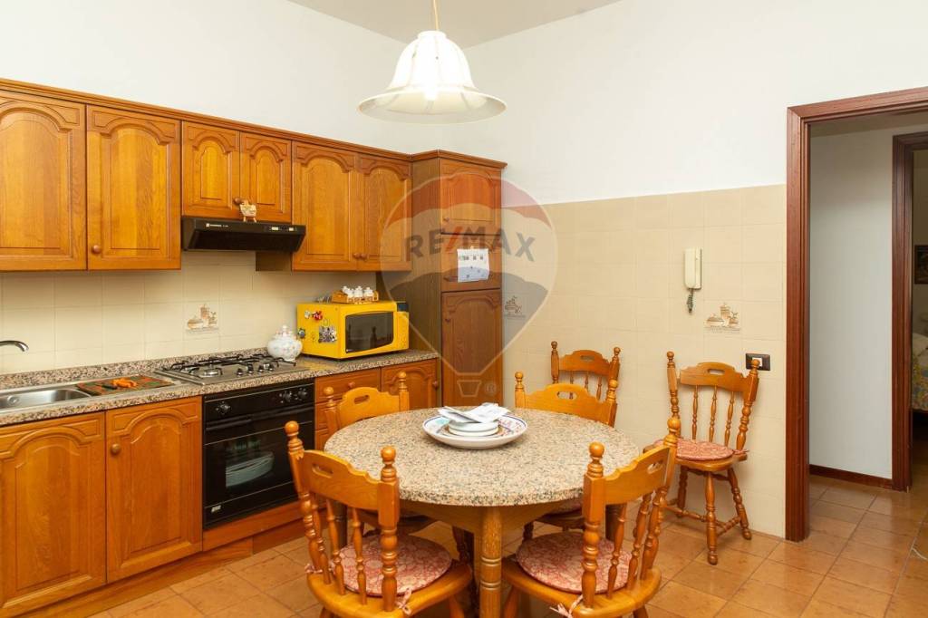 appartamento in vendita ad Aci Sant'Antonio