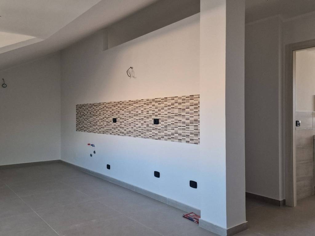 appartamento in vendita ad Aci Sant'Antonio