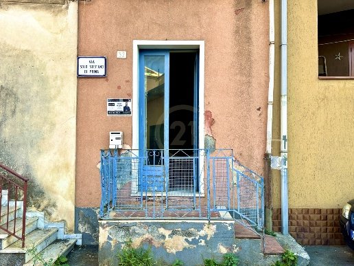 casa indipendente in vendita ad Aci Sant'Antonio