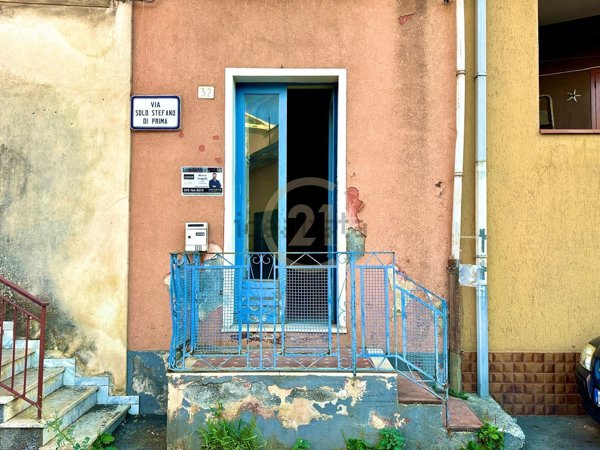 appartamento in vendita ad Aci Sant'Antonio