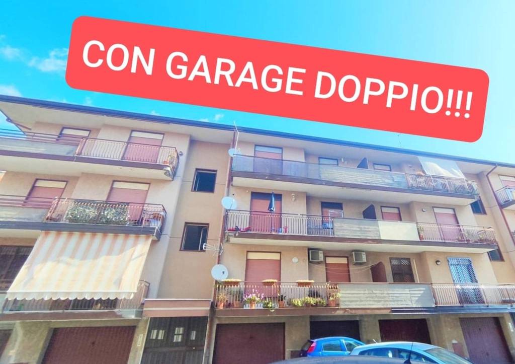 appartamento in vendita ad Aci Sant'Antonio