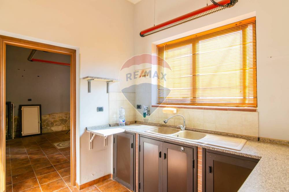 casa indipendente in vendita ad Aci Sant'Antonio